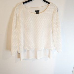 Ann Taylor: White Textured Long Sleeve Blouse, Size Small